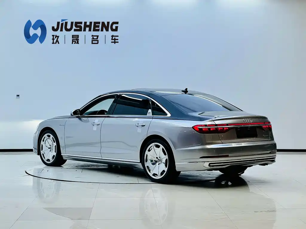 Audi A8 2022