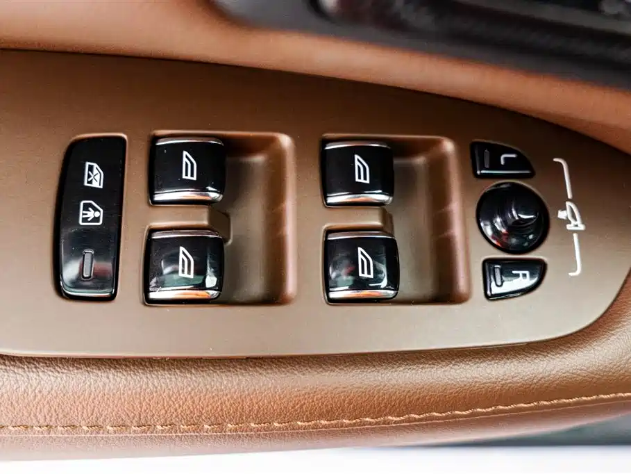 Volvo S90 2023 — фото 17
