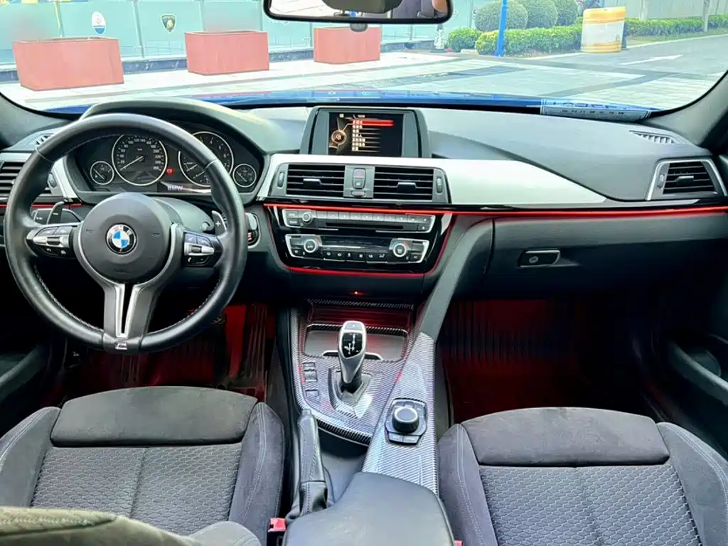 BMW 3 Series 2017 — фото 19