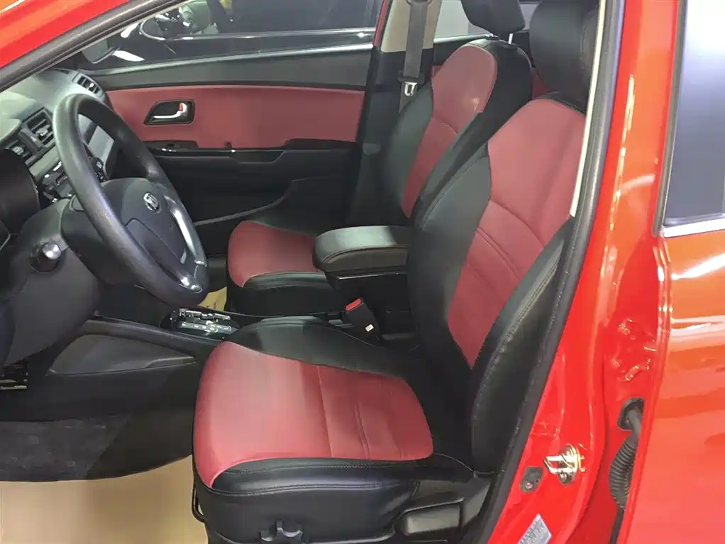 Kia K2 2015 — фото 10