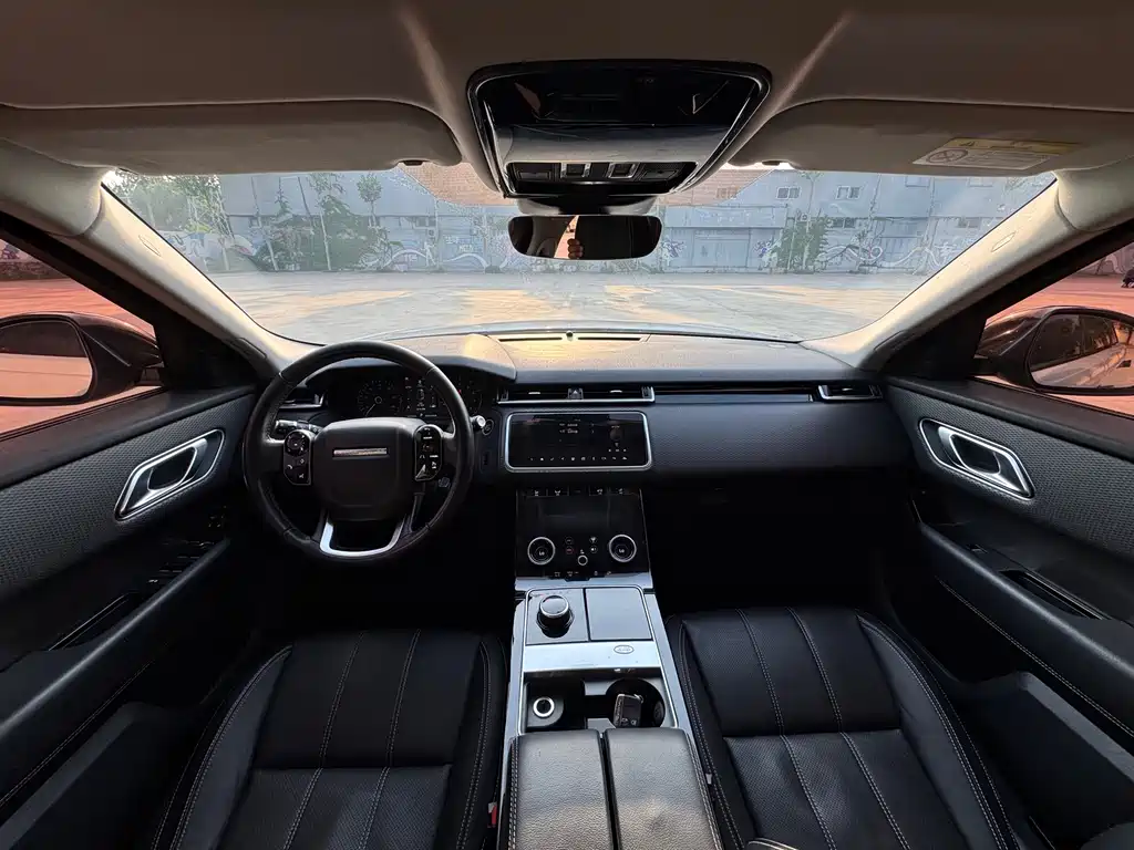 Land Rover Velar 2018 — фото 10