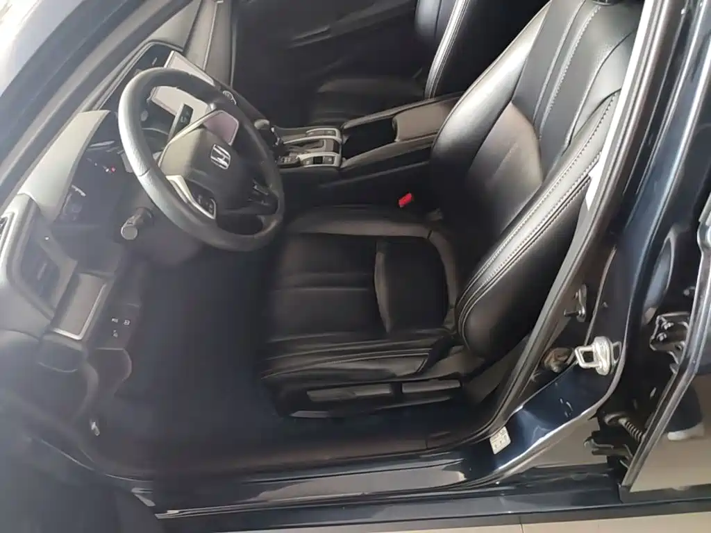 Honda Civic 2018 — фото 15