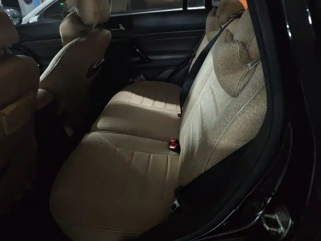 GAC Motor Trumpchi GS4 2017 — фото 15