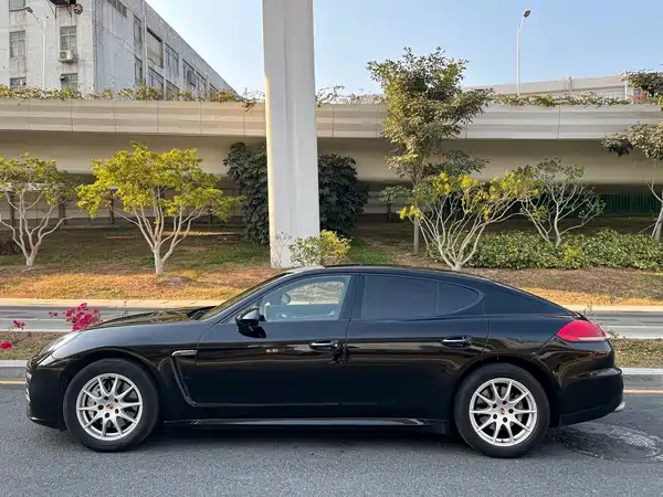 Porsche Panamera 2014