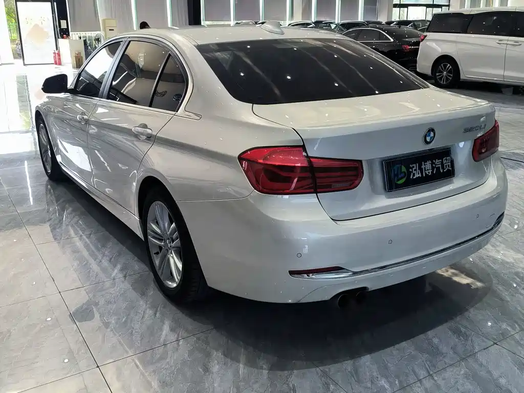BMW 3 Series 2017 — фото 9