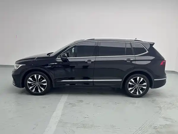 Volkswagen Tiguan L 2024