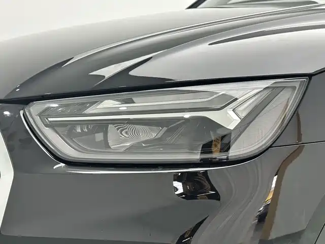 Audi Q5L 2024 — фото 11