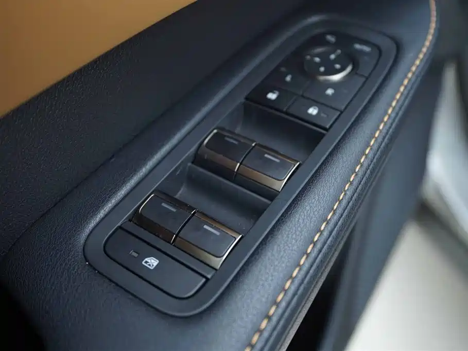Lexus RX 2024 — фото 11