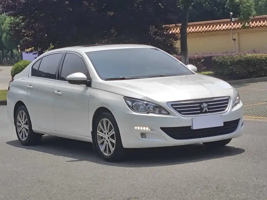 Peugeot 408 2016 — фото 3