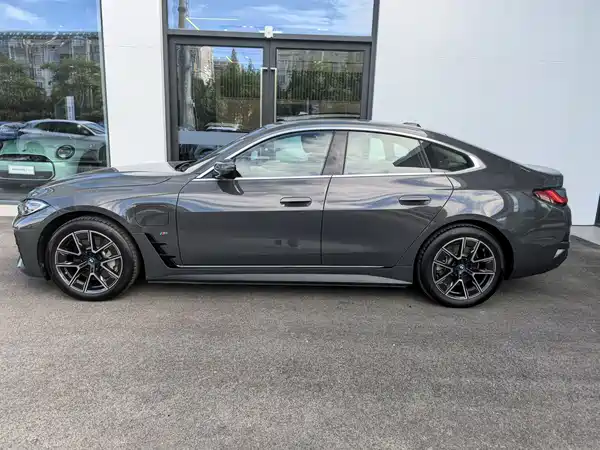 BMW i4 2025