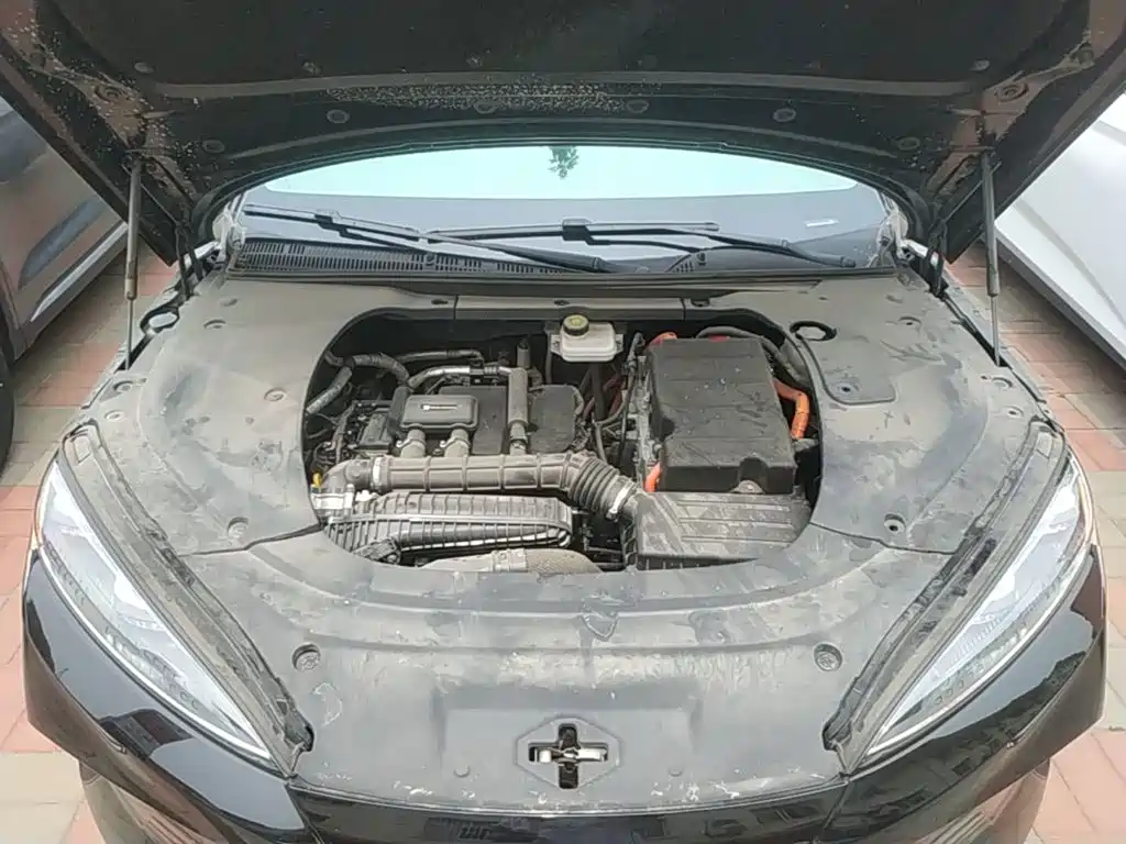 BYD Seal 07 DM-i 2025 — фото 20