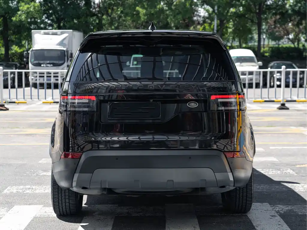 Land Rover Discovery 2018