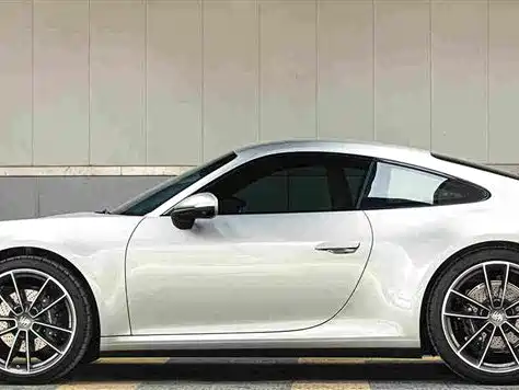 Porsche 911 2025 — фото 10