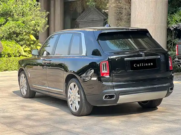Rolls-Royce Cullinan 2018