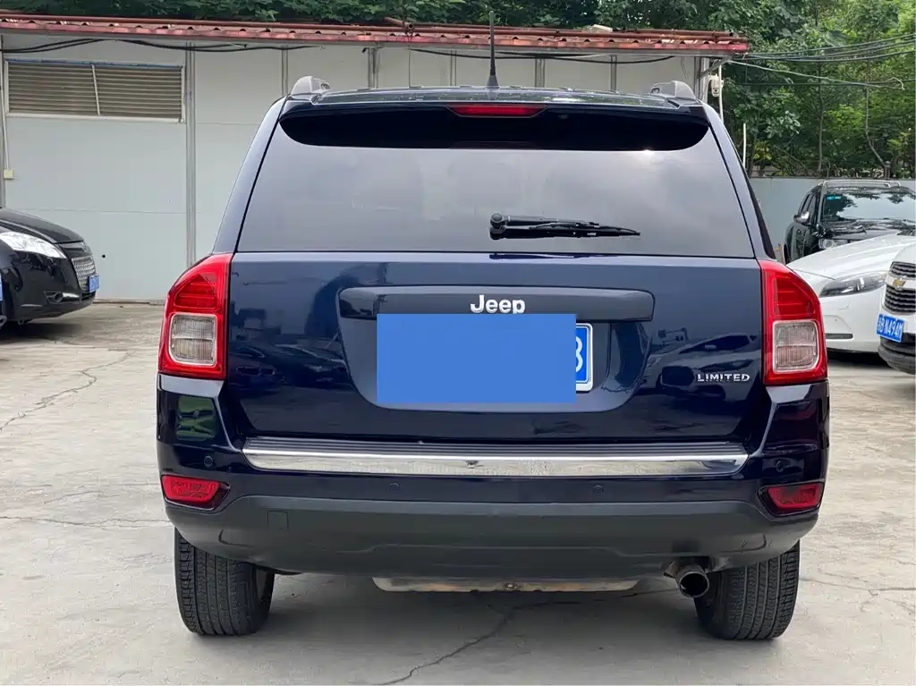Jeep Compass 2013 — фото 14