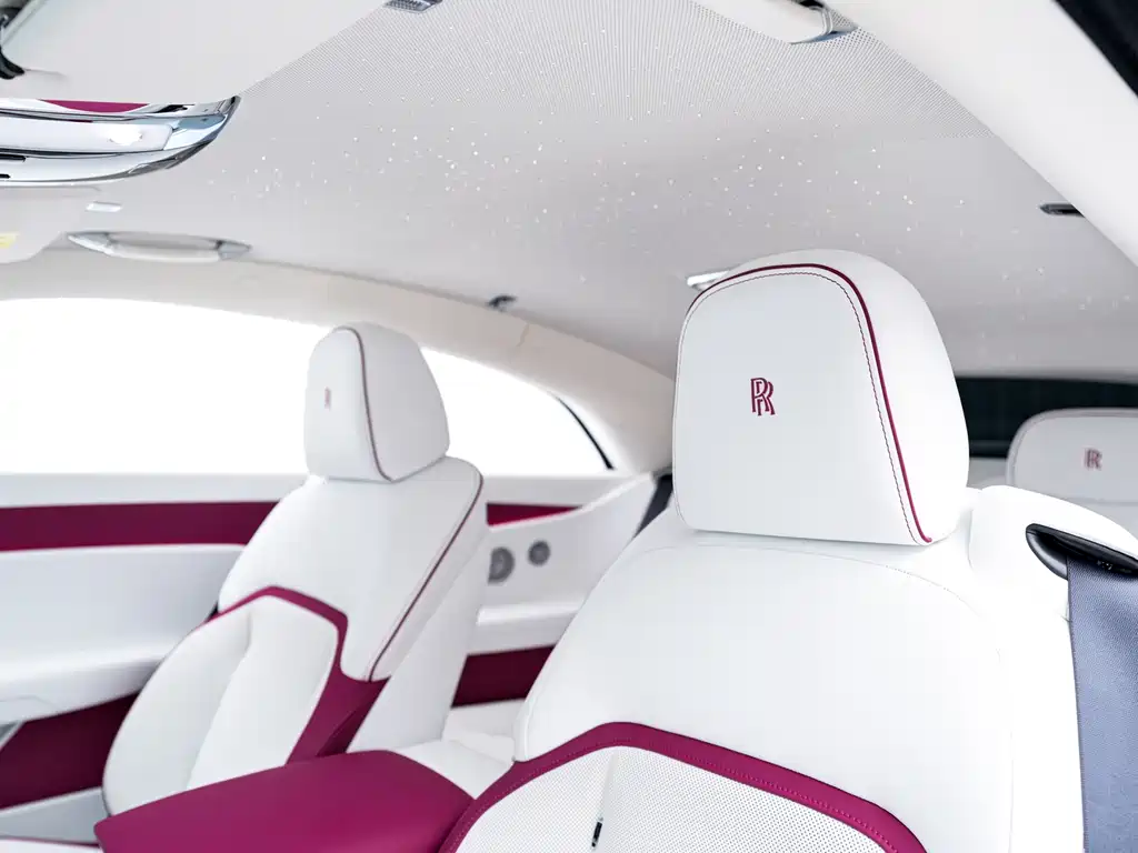 Rolls-Royce Phantom 2025 — фото 26