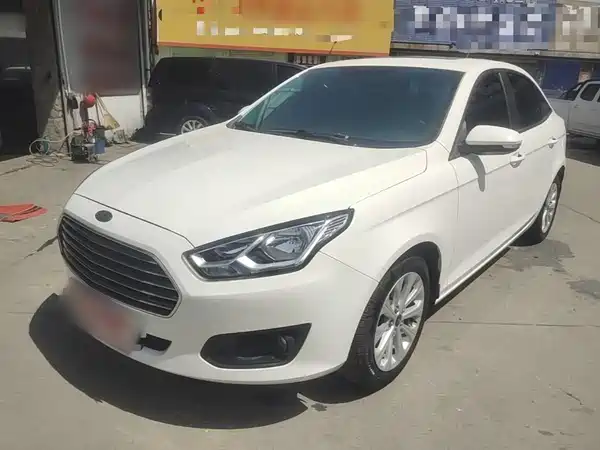Ford Escort 2017