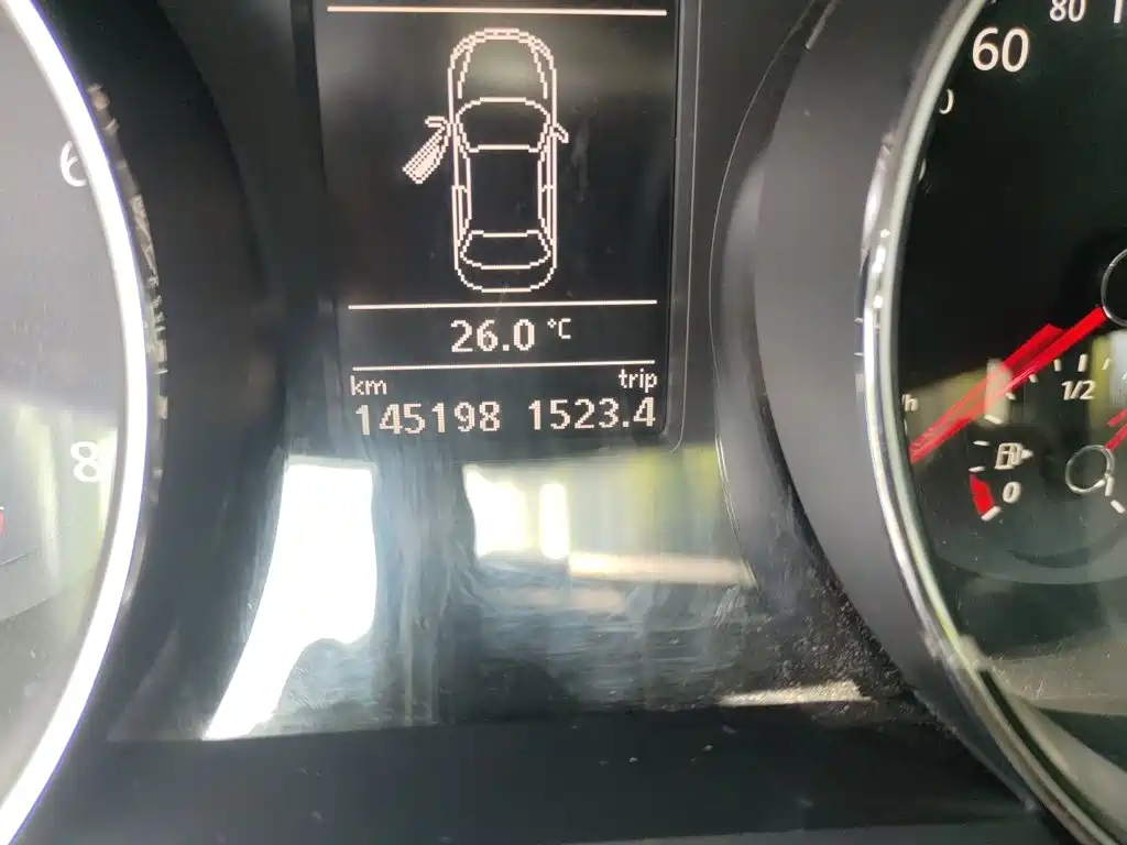 Volkswagen Sagitar 2016