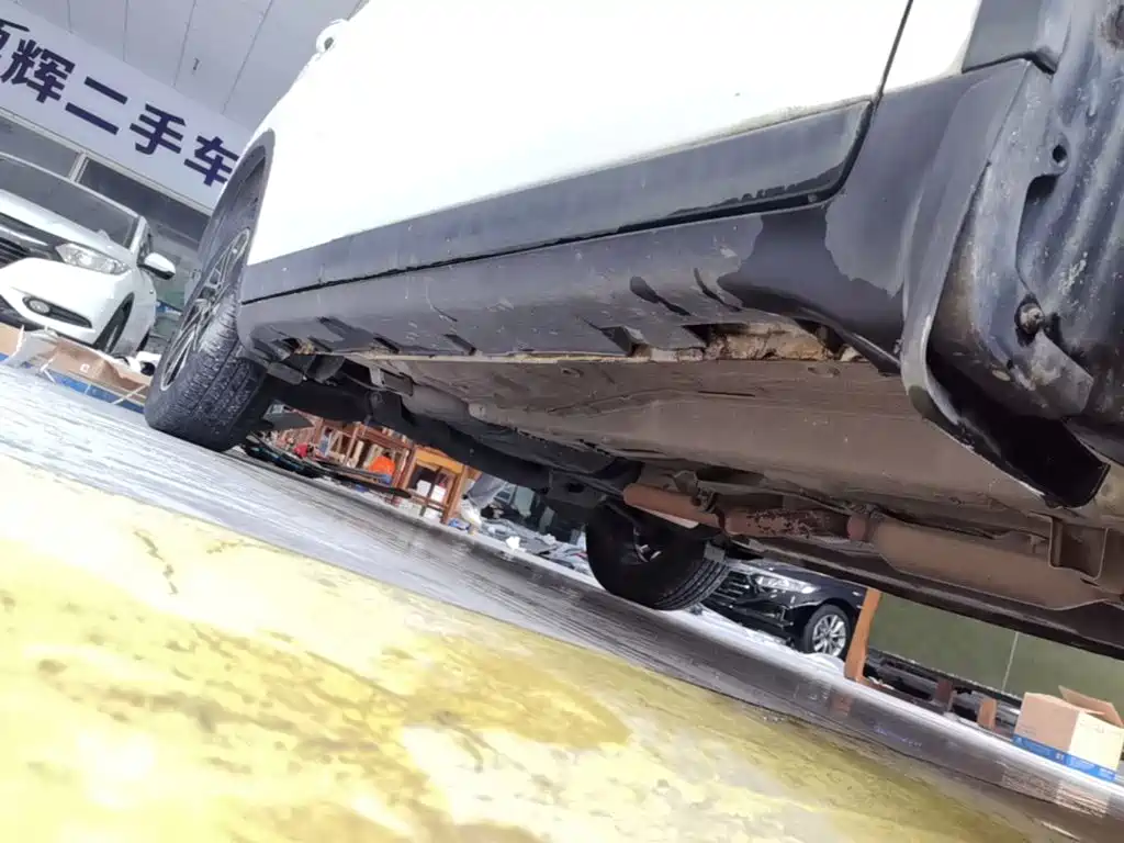 GAC Motor Trumpchi GS4 2015 — фото 21