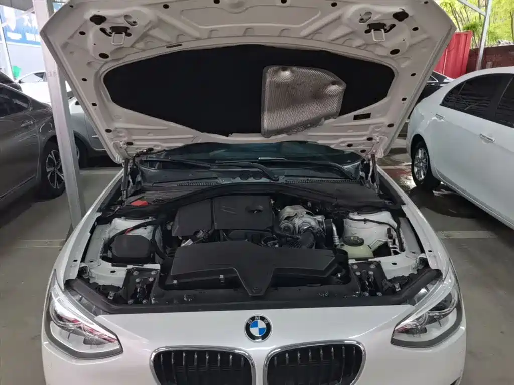 BMW 1 Series 2015 — фото 20