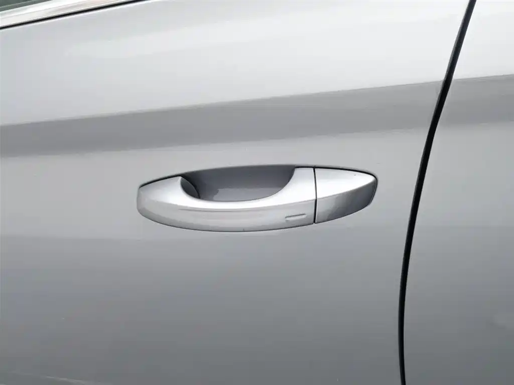 Skoda Superb 2015 — фото 18