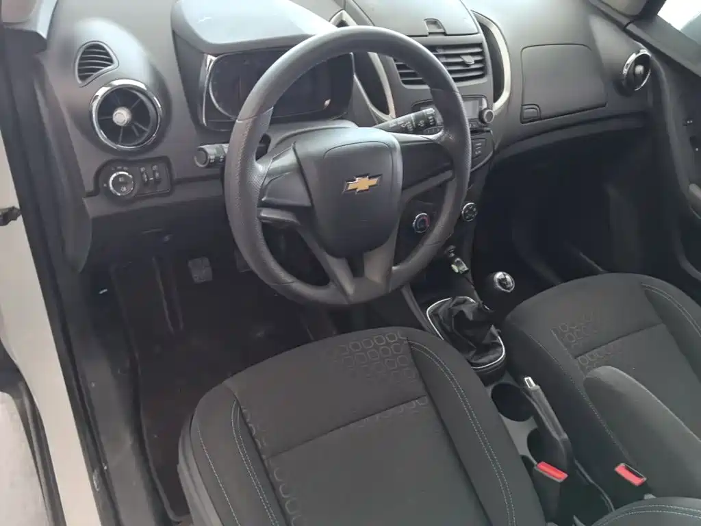 Chevrolet Trax 2017 — фото 10
