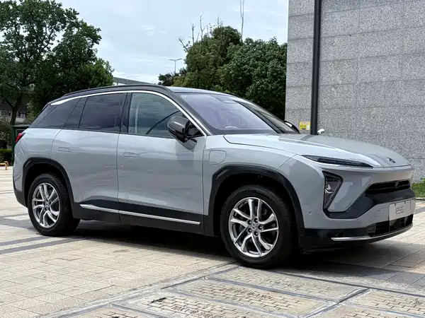 NIO ES6 2020
