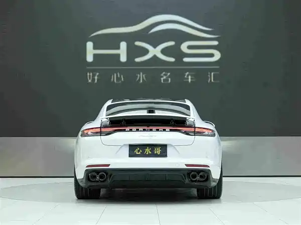 Porsche Panamera 2022