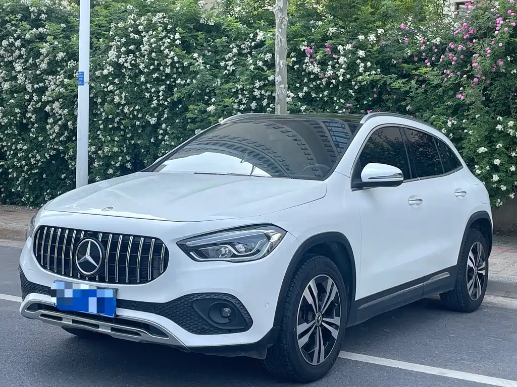 Mercedes-Benz GLA 2020 — фото 1