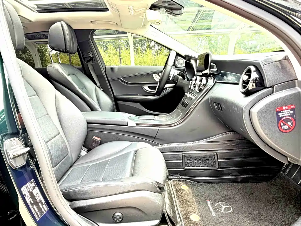 Mercedes-Benz C-Class 2020 — фото 13