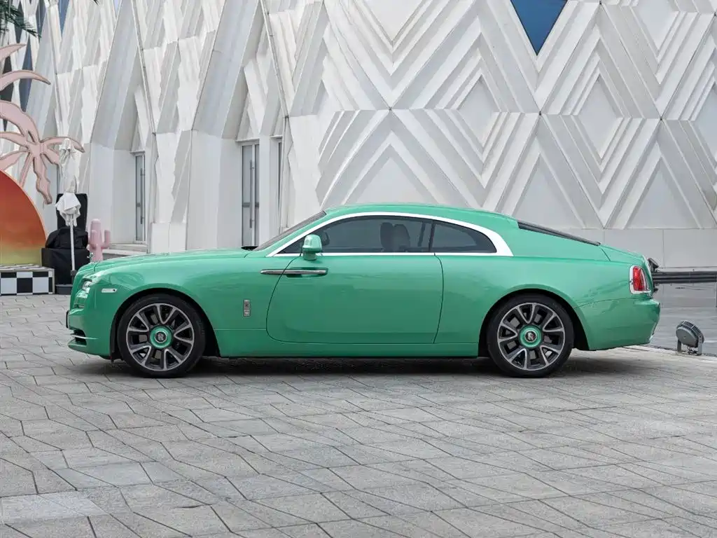 Rolls-Royce Wraith 2024 — фото 7