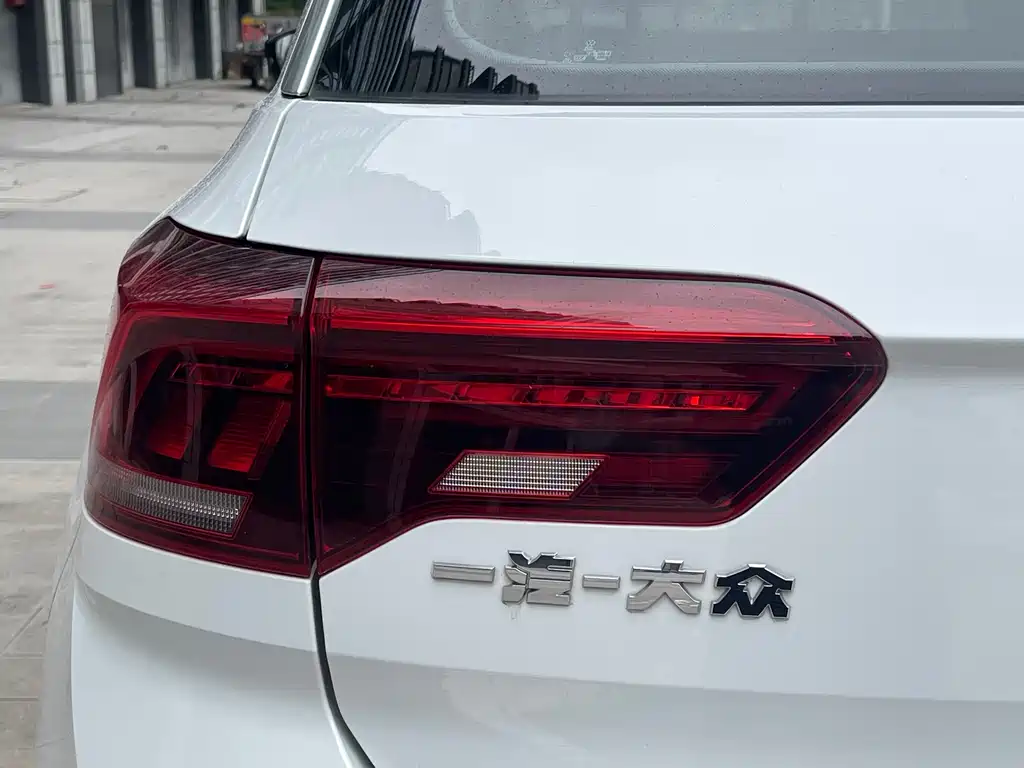 Volkswagen T-Roc 2019 — фото 13