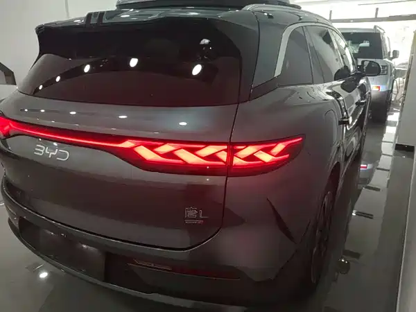 BYD Tang L 2025