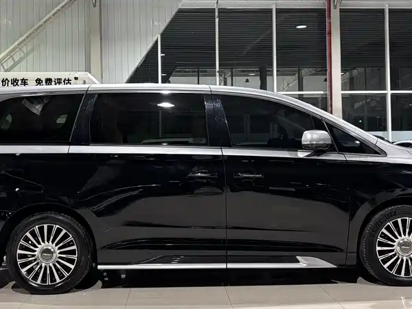 GAC Trumpchi M8 2021
