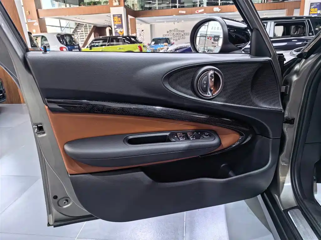 MINI Clubman 2020 — фото 15