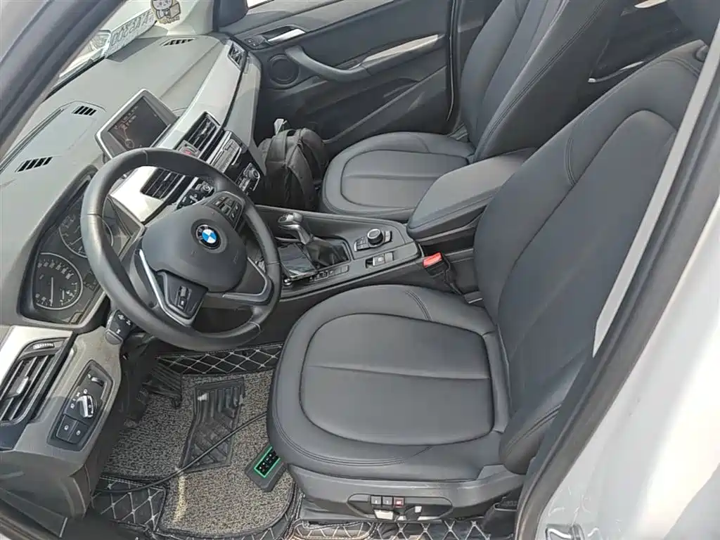 BMW X1 2016 — фото 15