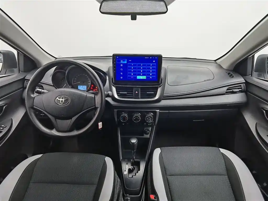 Toyota Yaris L 2021 — фото 5