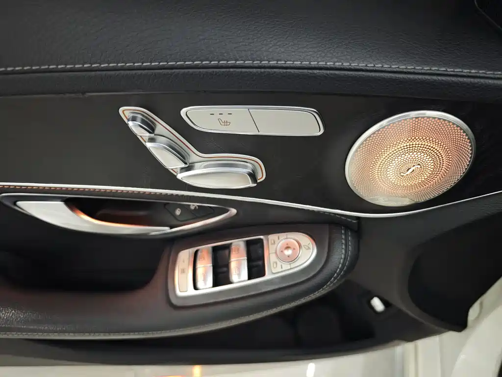 Mercedes-Benz C-Class 2018 — фото 14