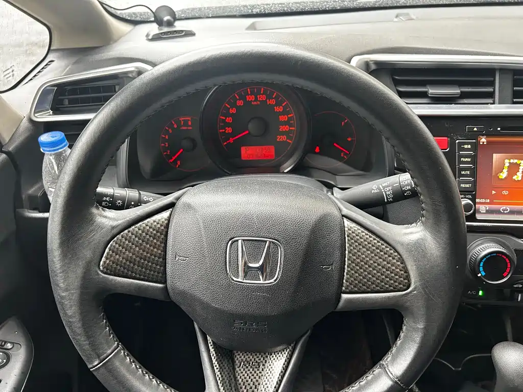 Honda Fit 2015 — фото 12