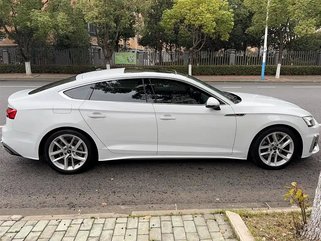 Audi A5 2023 — фото 16
