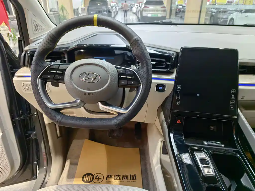 Hyundai Custo 2022 — фото 8