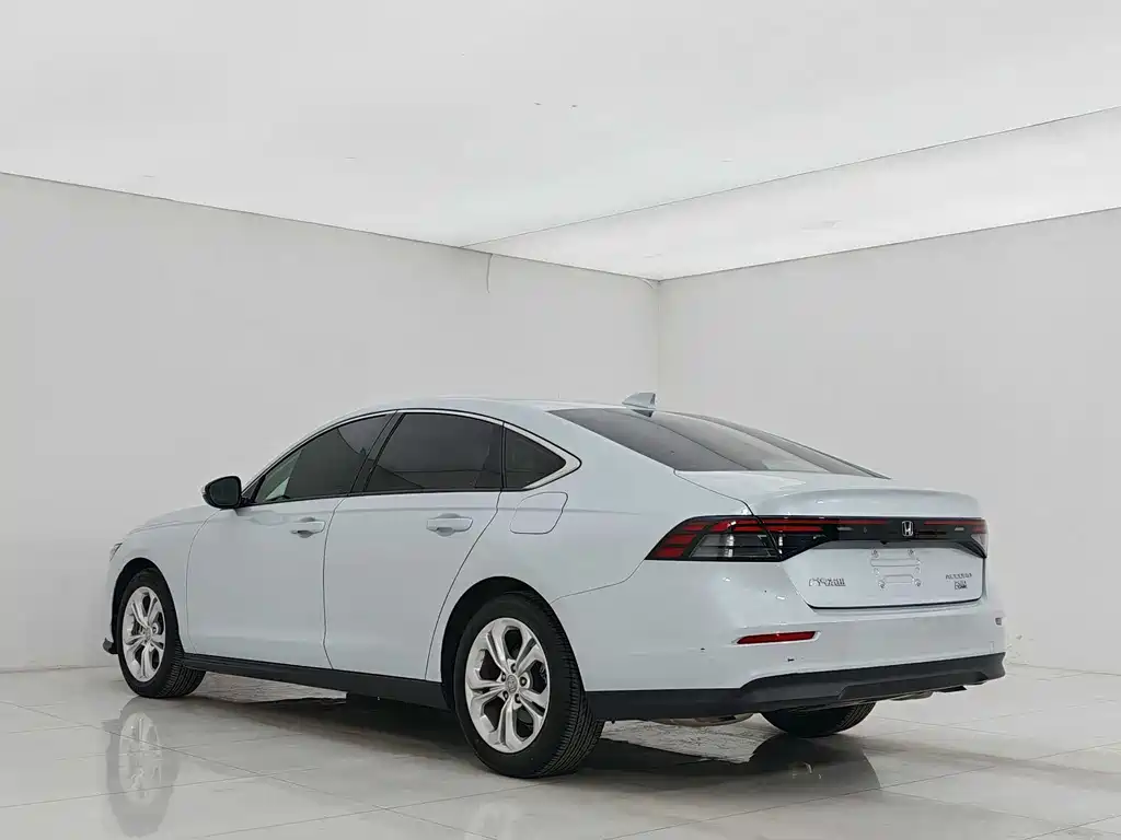 Honda Accord 2023 — фото 3