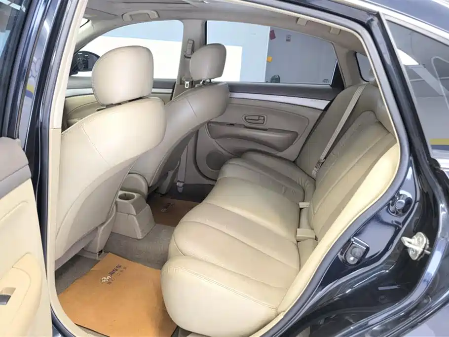 Nissan Sylphy 2014 — фото 11