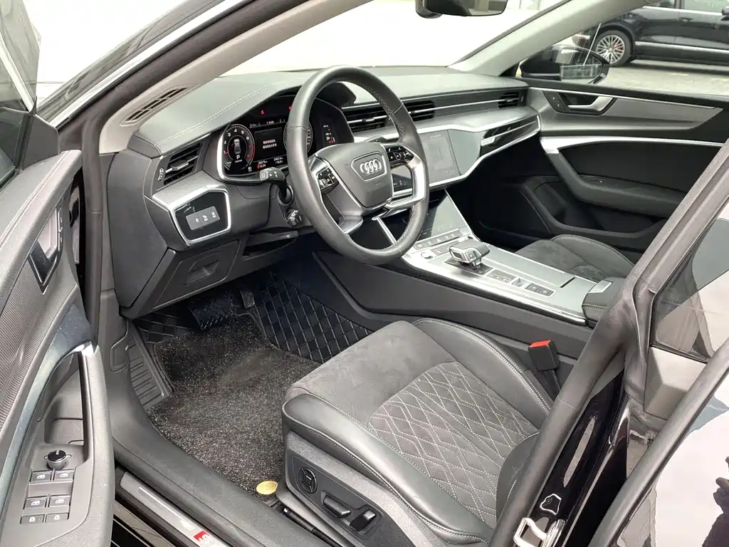 Audi A7L 2023 — фото 7