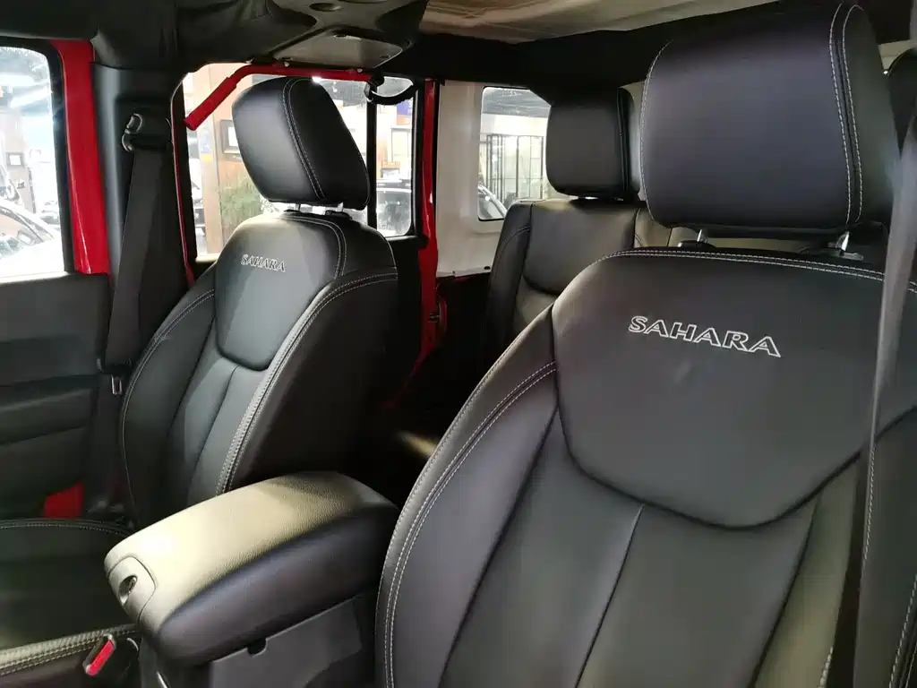 Jeep Wrangler 2017 — фото 10