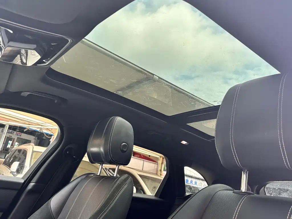 Land Rover Velar 2019 — фото 15