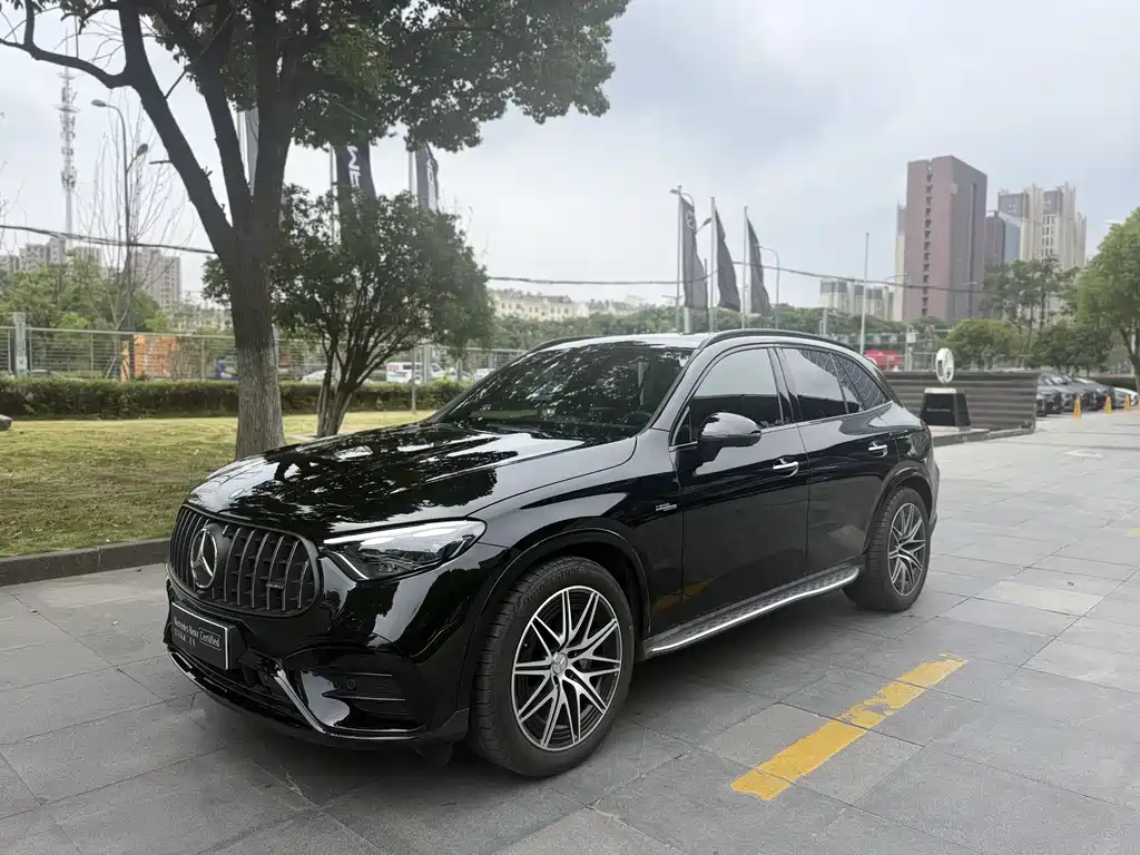Mercedes-Benz GLC AMG 2025