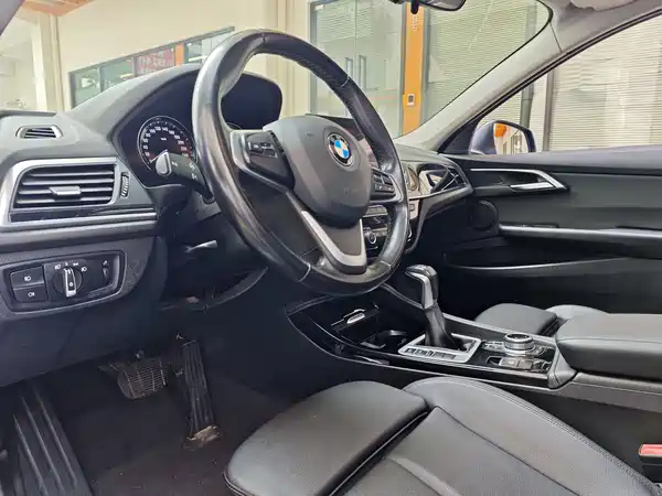 BMW 1 Series 2018