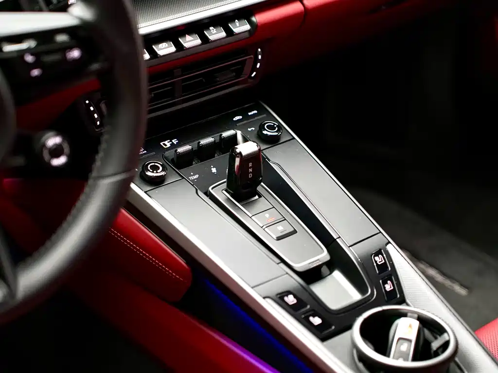 Porsche 911 2023 — фото 14