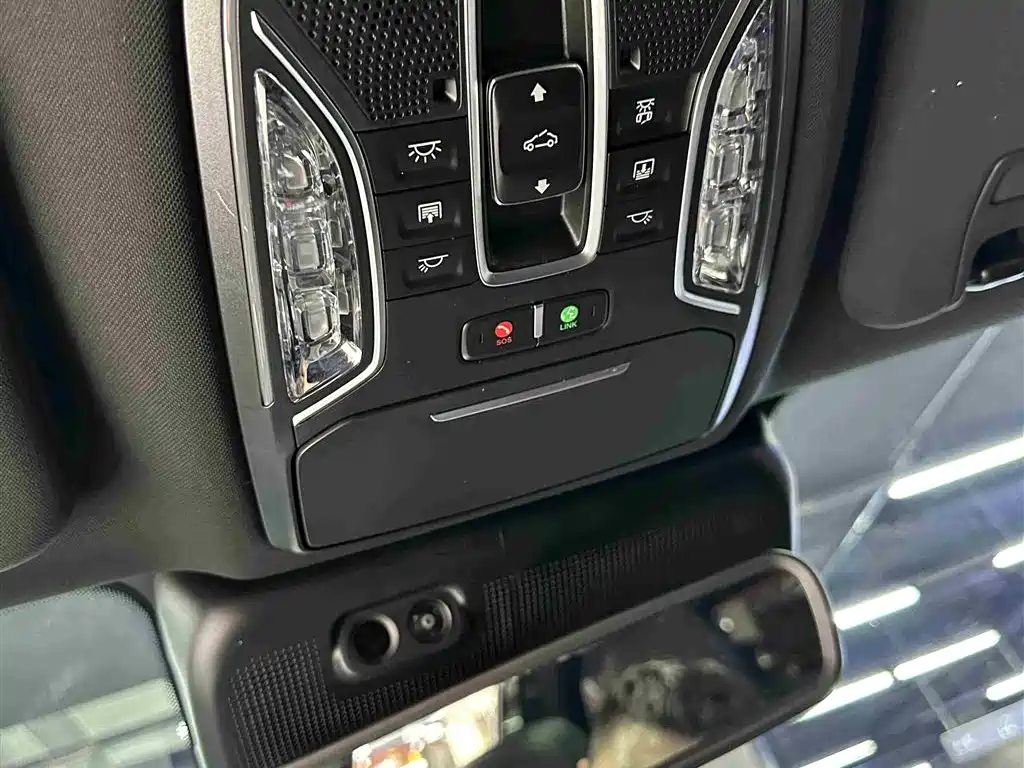 GAC Motor Trumpchi GS8 2022 — фото 11